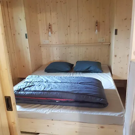 캠프장 Le Marache *